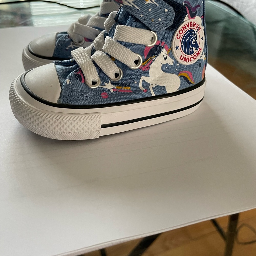 🆕 Infant Girl Converse All Star Sneakers - Picture 2 of 4